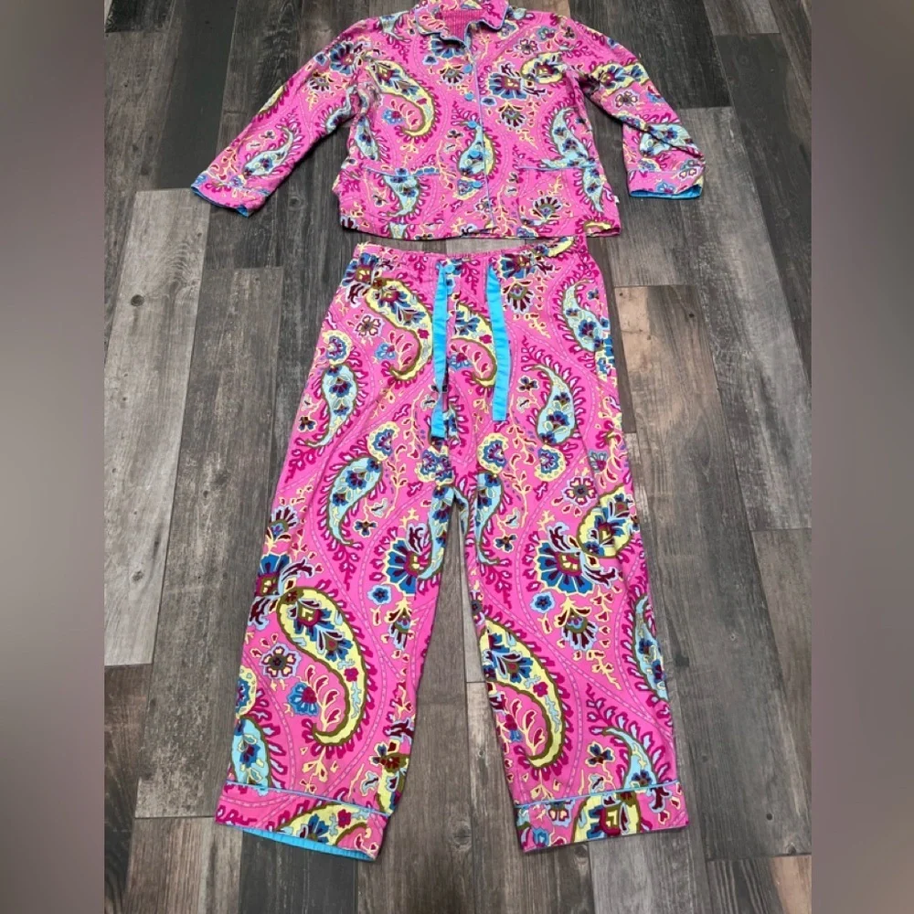Nick & Nora Pink Paisley 2 piece Flannel Pajama Set Medium